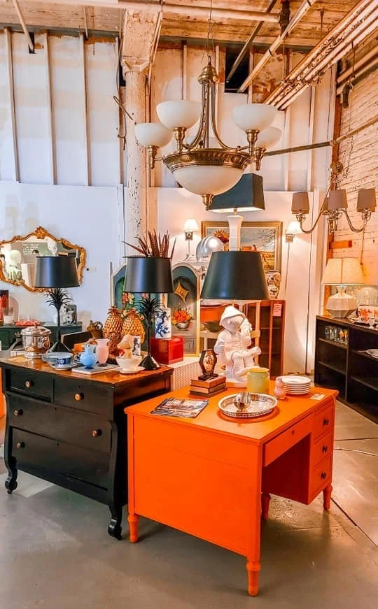Accessories & Decor